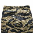 画像4: BUZZ RICKSON'S バズリクソンズ GOLD TIGER STRIPE TROUSERS SHORT LENGTH タイガーストライプ柄 トラウザーズ BR42502 タイガーカモ camouflage pattern カモフラージュ army trousers