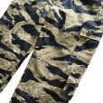 画像12: BUZZ RICKSON'S バズリクソンズ GOLD TIGER STRIPE TROUSERS SHORT LENGTH タイガーストライプ柄 トラウザーズ BR42502 タイガーカモ camouflage pattern カモフラージュ army trousers