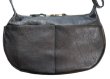 画像3: CUSHMAN クッシュマン 29224 LEATHER MESSENGER BAG レザーメッセンジャーバッグ カウハイド を使用した シボ感 と 経年変化 を楽しめる 機能性 も充実したレザー バッグ  (3)