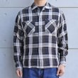 画像2: DELUXEWARE  デラックスウエア RCS-04L RAYON DUCK SHIRT レーヨン ダックシャツ レーヨン100％ オックス織り 長袖シャツ モノクロオンブレ柄 日本製 madeinjapan (2)