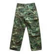 画像4: BUZZ RICKSON'S バズリクソンズ BR42528 TROUSERS, MEN'S, CAMOUFLAGE COTTON, WIND RESISTANT POPLIN, CLASS 2  ミリタリーパンツ カモフラ カモフラージュ ワークパンツ トラウザーズ ファティーグパンツ リーフパターン  日本製 madeinjapan (4)